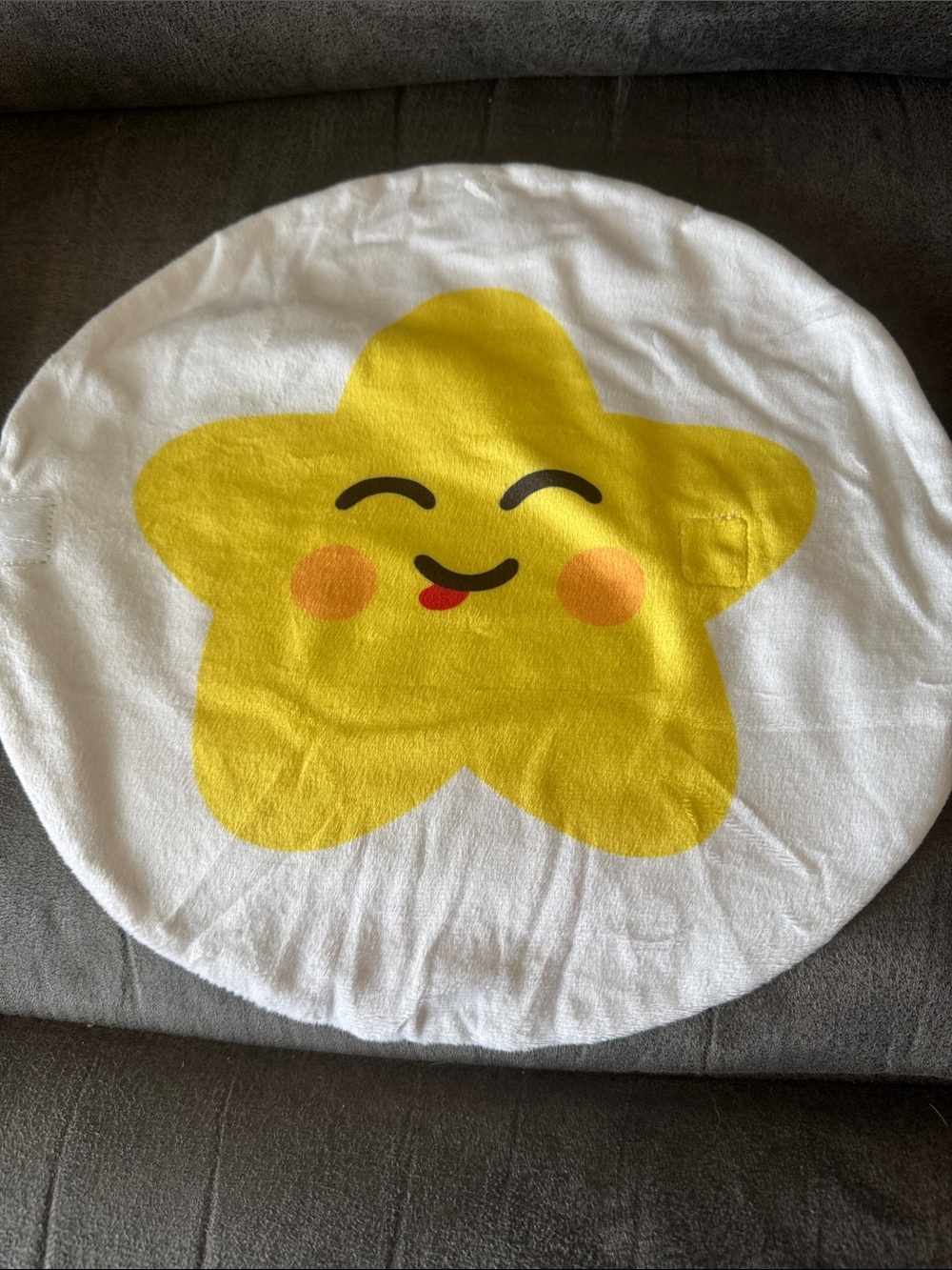 Care Bears Cutetitos Funshine Bear Plush Character Blanket with Heart Nose - Picture 5 of 7